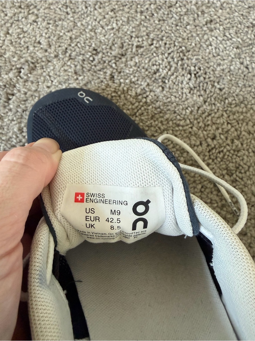On Cloud 2.0 Lightweight Men’s Running Shoes - Navy and White - Picture 5 of 7